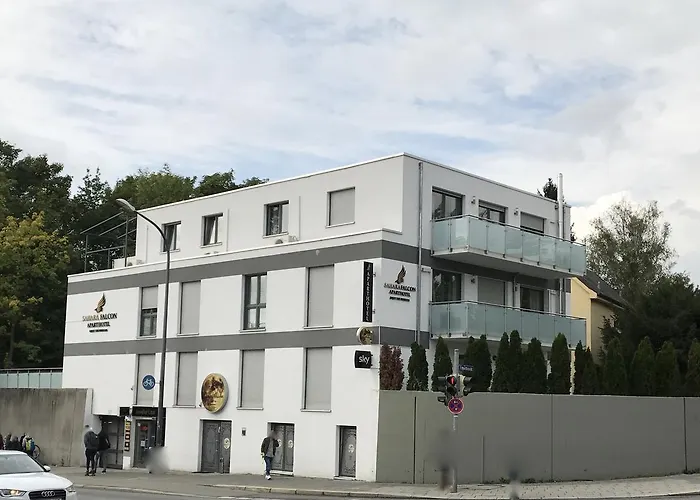 Sahara Falcon München